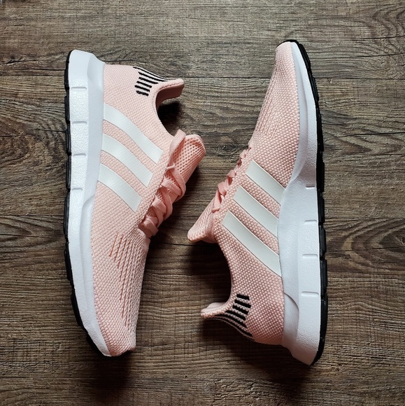 NEW adidas Swift Run - Picture 7 of 8